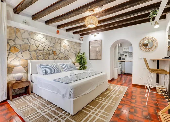 Appartamento Colosseum Loft, Rustic-modern Charm Roma